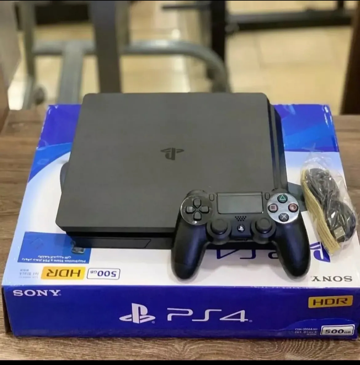 Playstation 4 slim